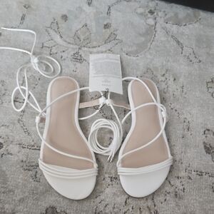 The Drop Chic White Strappy Sandals